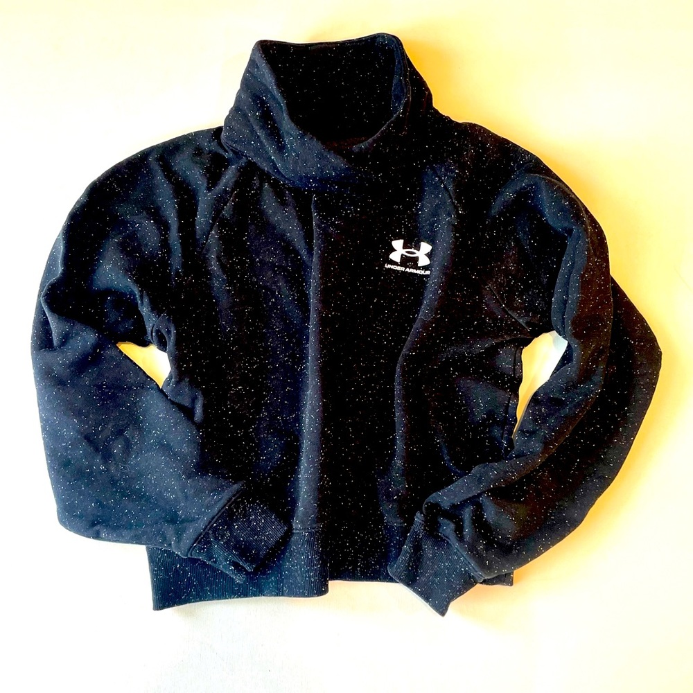 Under Armour cropped sweatshirt / only worn once!